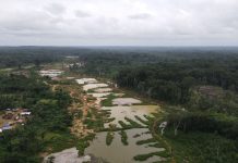 The Deadly, Unlicensed Nigerian Gold Mine The Deadly, Unlicensed Nigerian Gold Mine